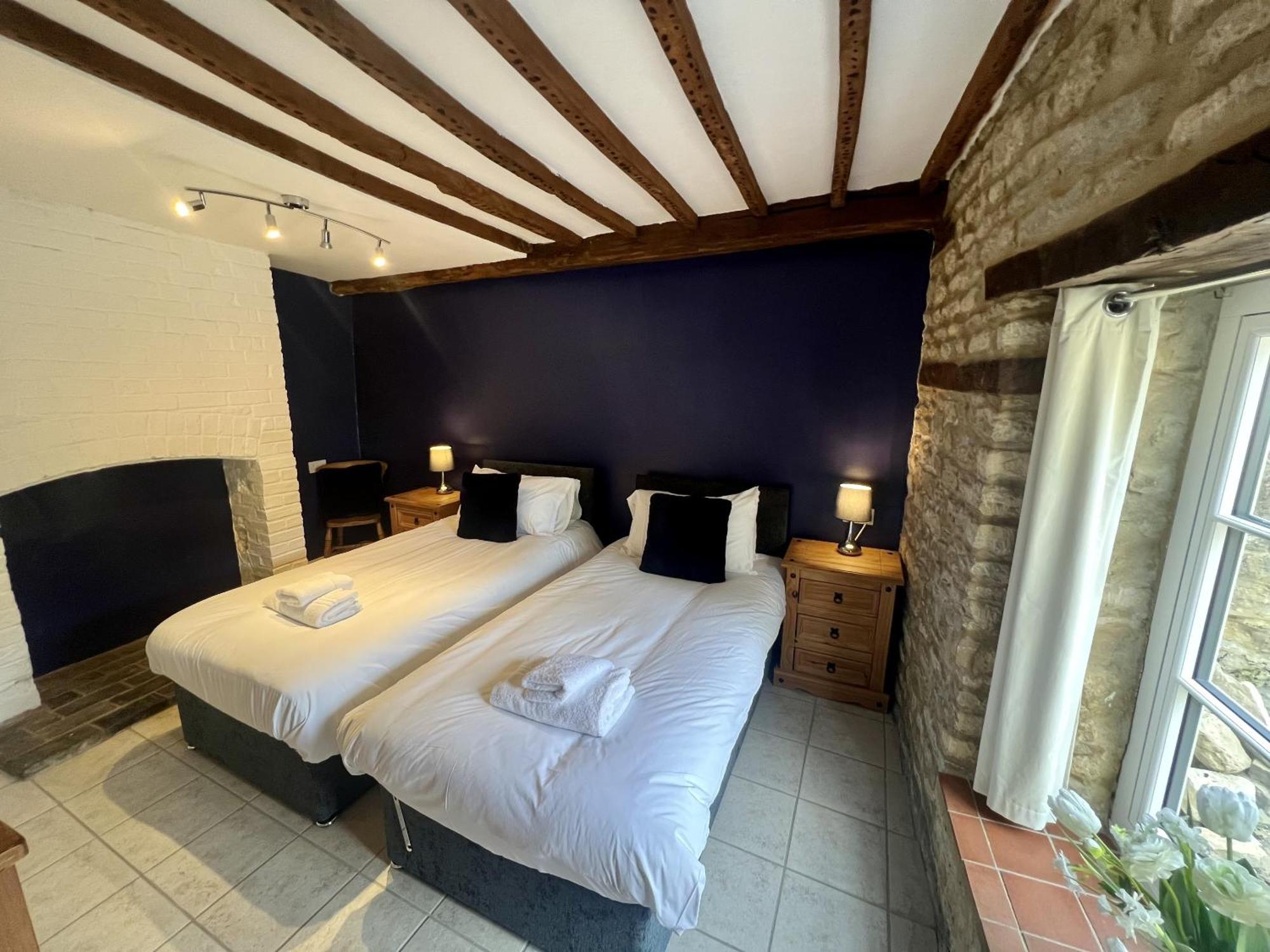 Villa The Old Coach House à Witney Extérieur photo